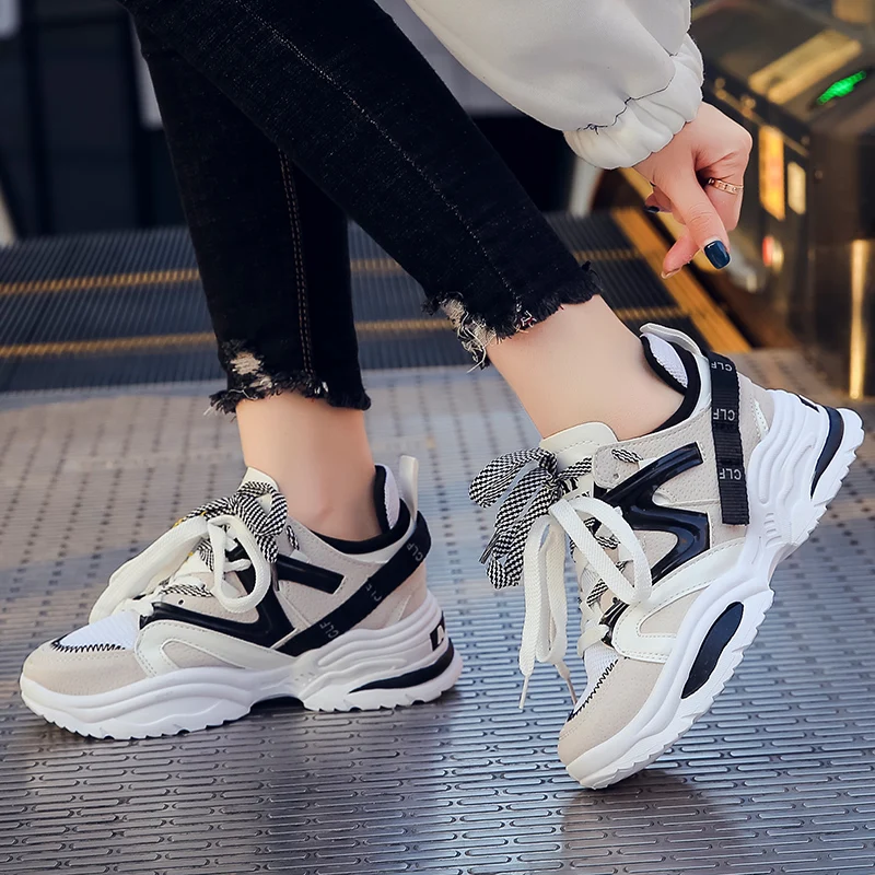 Женские спортивные кроссовки беговые дышащая обувь на шнуровке для тренировок