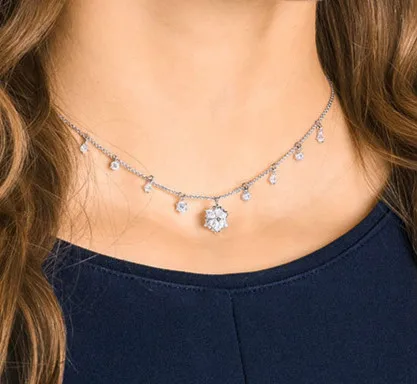 

Lady Fantasy Snowflake Romantic Fashion Woman Necklace Type Chain Up Clavicle Crystal Accessories Jewelry Bride Gift