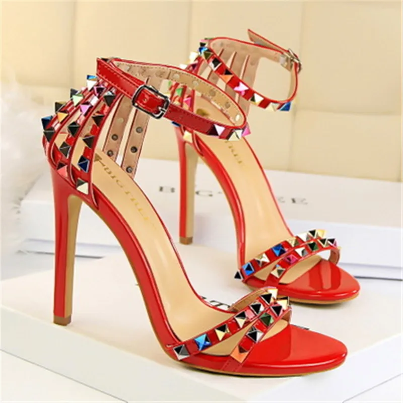 

Summer High Heels Valentine Shoes Sexy Sandals Mary Jane Shoes Fashion High Heel Rivets Sandals Open Toe Heels Black Gold Silver