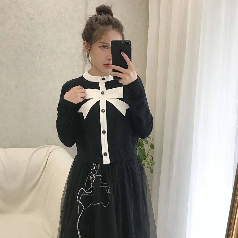 Женский вязаный кардиган с бантом черный и белый контрастных цветов воротником