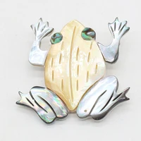 hot selling natural fashion shell frog shaped brooch diy for making bracelets necklaces jewelry accessories 40x40mm