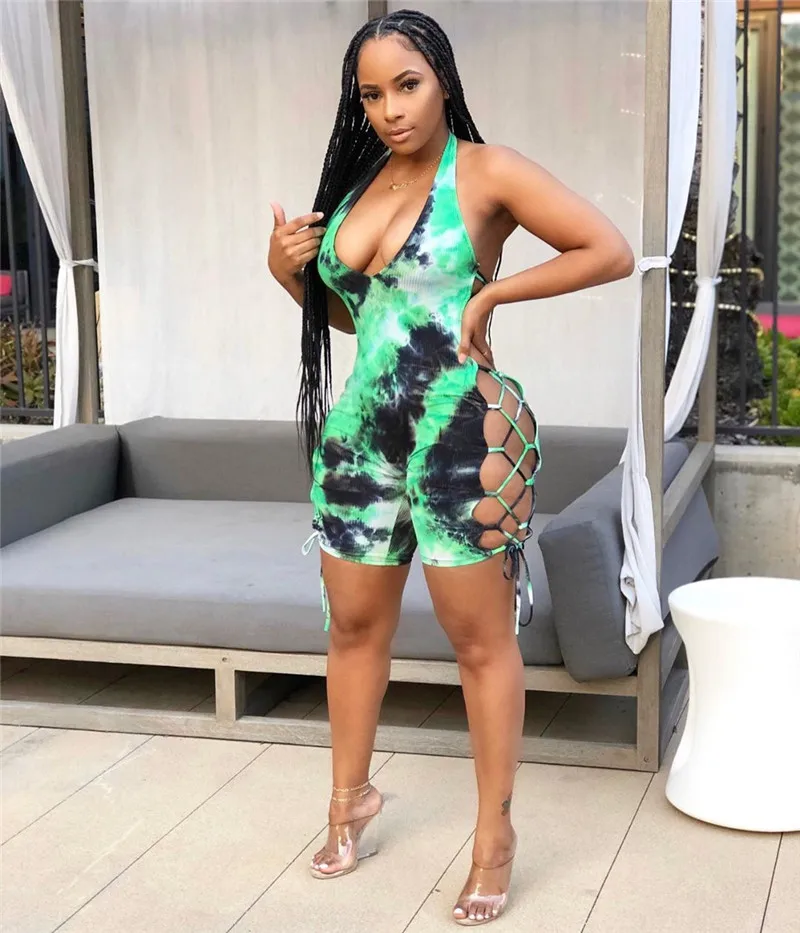 Женский комбинезон с цветочным принтом Vadim летний бандажный без рукавов лямкой