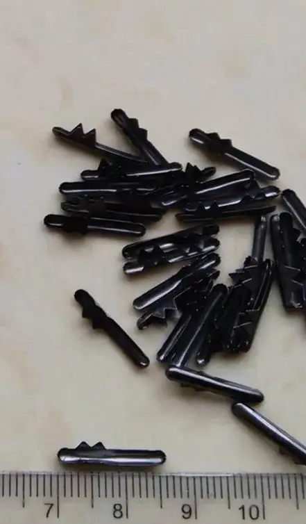 Hematite 150 шт./лот 15 мм длина металлическими шипами в серебристом цвете для эластичные шнуры веревки на кольцах карты Заводская Полиэстровая сетчатая тесьма с металлическими шипами DIY Рождество - Цвет: Hematite
