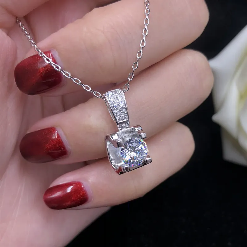 

Silver Necklace female short clavicle chain net red tremble with the same bull head simulation Diamond Necklace Pendant