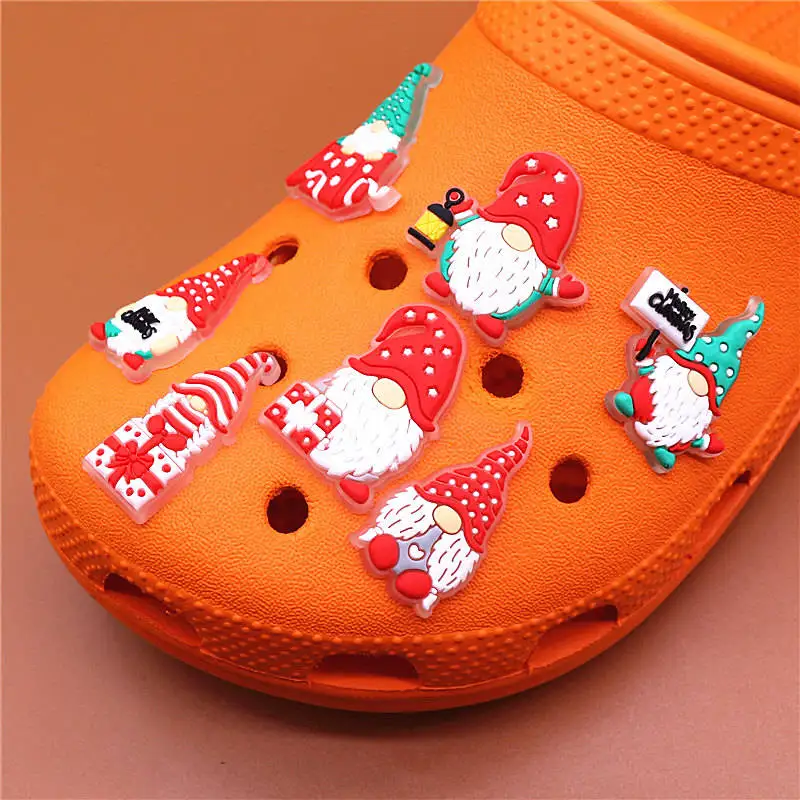 1pcs Luminous Christmas Croc Charms Cute Cartoon Santa Fluorescent PVC Shoe Accessorie Decorations fit Croc Jibz Kids Party Gift
