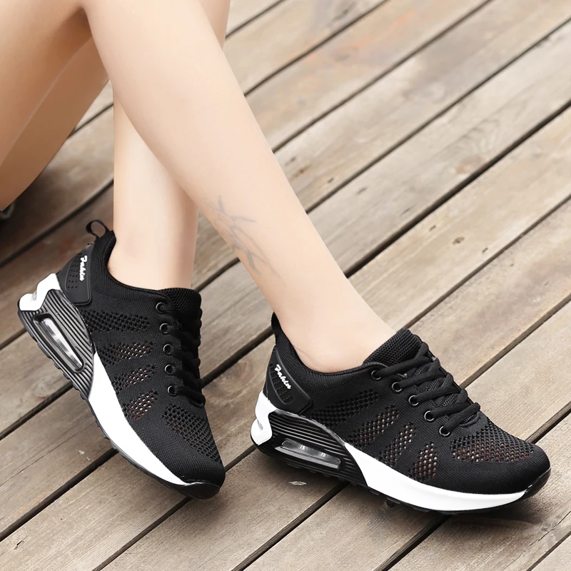 

2021 New Fashionable Women's Sports Shoes Running Shoes Outdoor Sports Shoes Breathable Mesh Comfortable Jogging Mesh Shoes Air