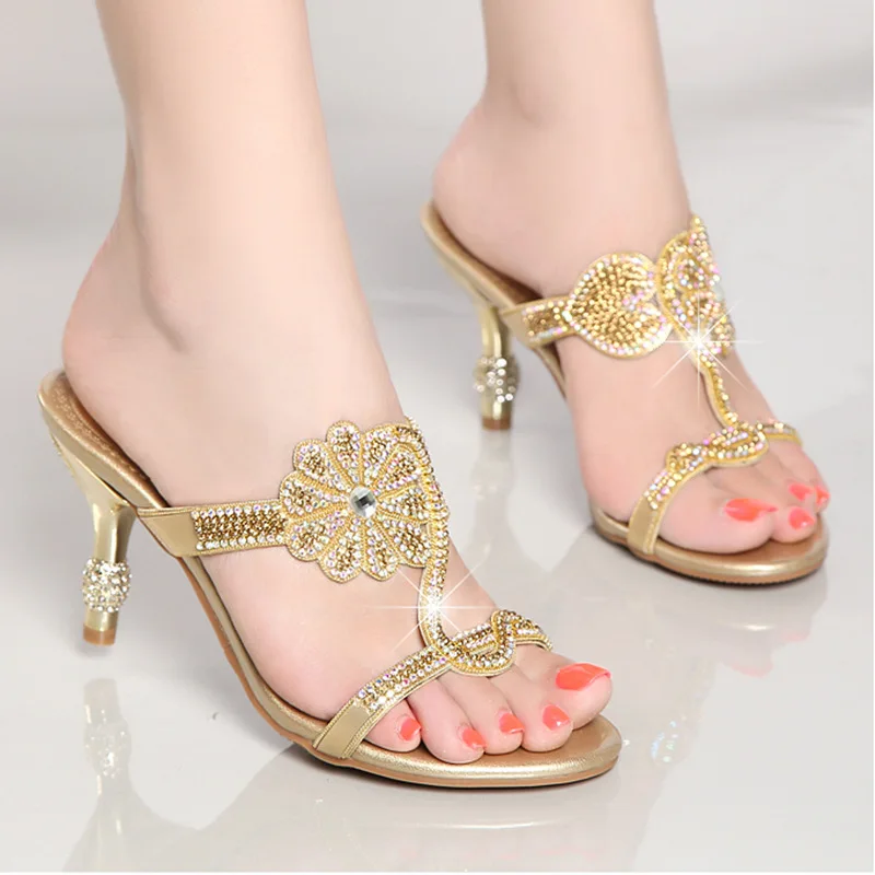 WUYAZQI Diamond sandals women's fashion Roman style diamond inlaid crystal leather slippers sexy new women's beach shoes B8