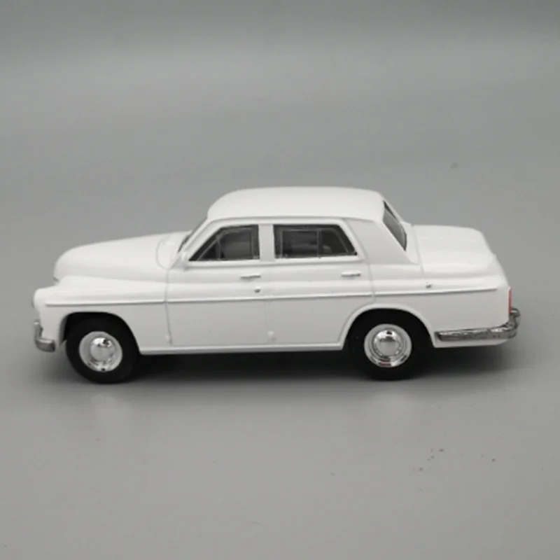 Классическая литая полированная машинка Варшава масштаб 1/43 14 5 см|Наземный