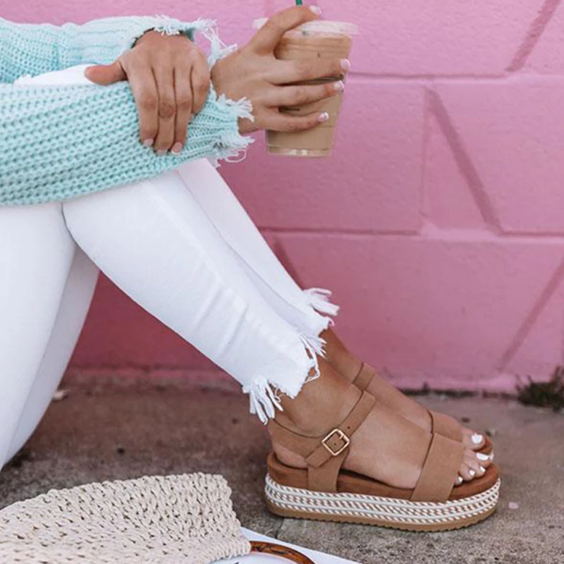 Женские босоножки на высокой платформе с соломенной толстой подошвой пляжные