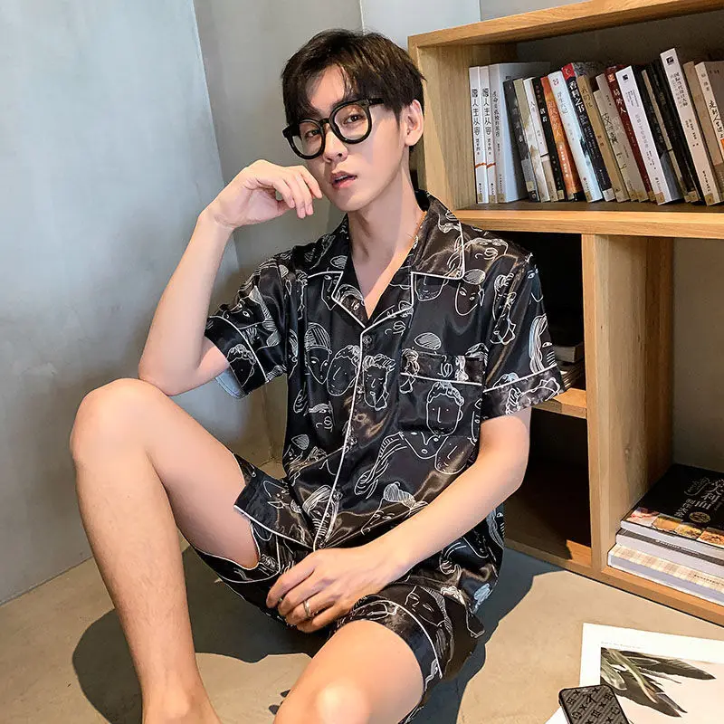 

Fashion Ice Silk Pajamas Men's Summer Short-sleeved Shorts Thin Section Youth Cartoon Casual Loose 2021 New Home Service Suit