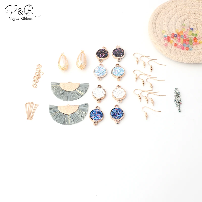 Серьги-Крючки ручной работы с жемчугом украшенные проволокой/искусственными