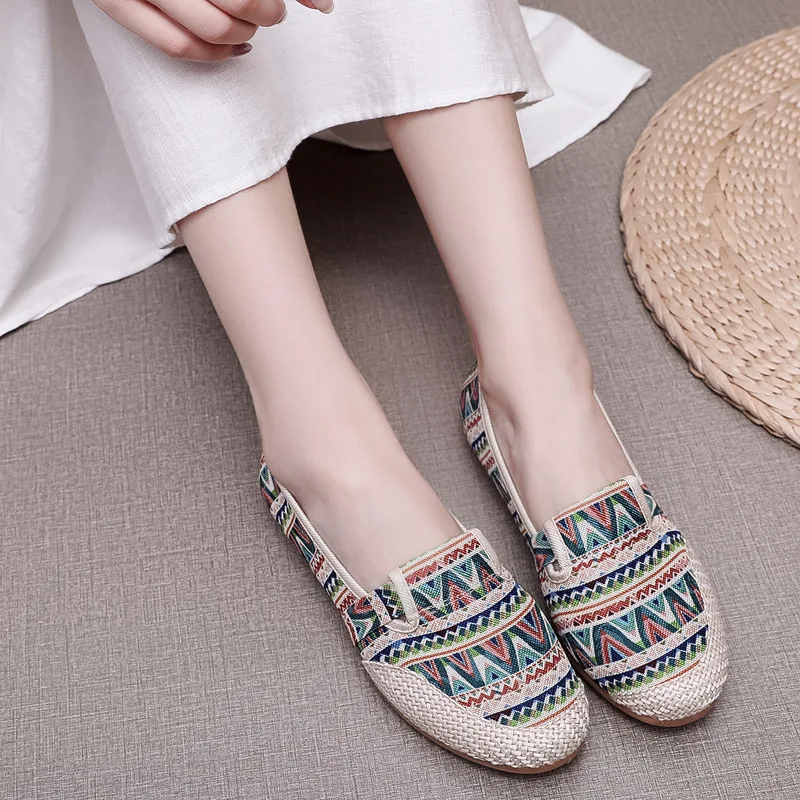 Autumn New Style Loafers Women's Cloth Shoes Women's Soft Non-slip Tendon Bottom Single Shoes Mother Shoes Casual Canvas Shoes