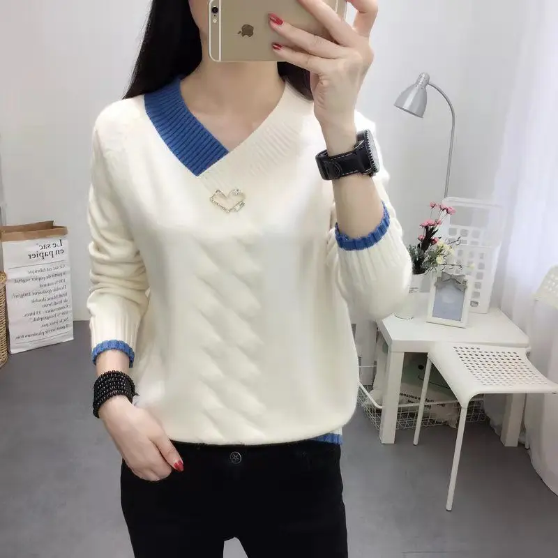 

2022 Autumn Winter Women's New V-neck Sweater Tops Female Loose Knitting Tops Ladies Long Sleeve Students Pullover Tops E978