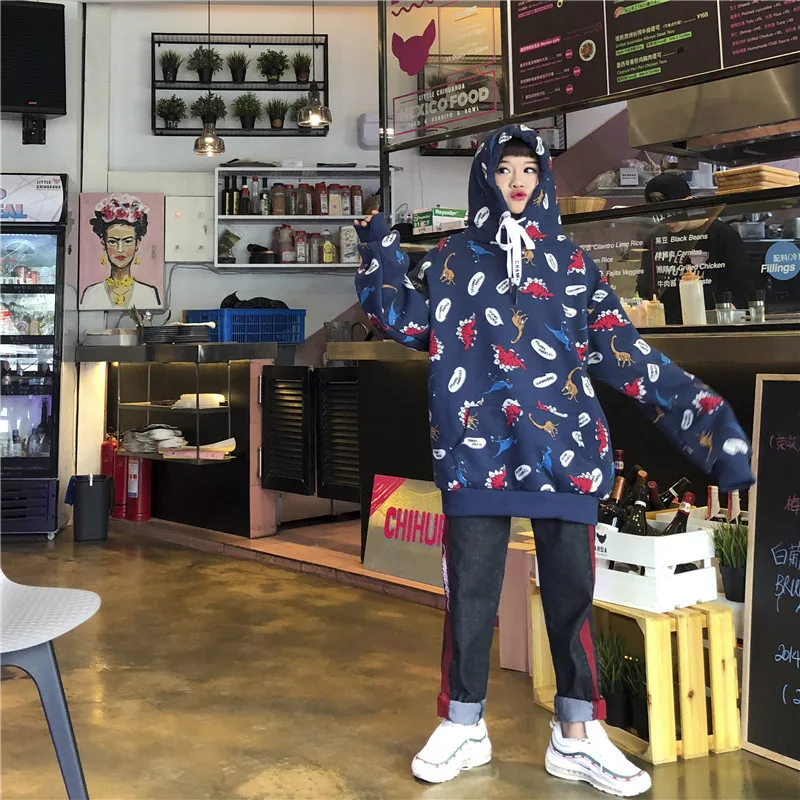 

2022 New Winter Korean Preppy Style Dinosaur Cartoon Print Cute Large Yard Leisure Cartoon Loose Pullovers Hooded Sweatershirt