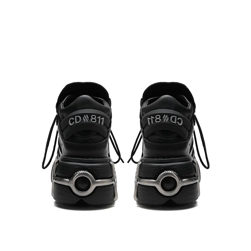 

2021 Autumn Punk Style Women Sneakers Lace-up 6CM Platform Shoes Woman Creepers Female Casual Flats Metal Decor Black And White