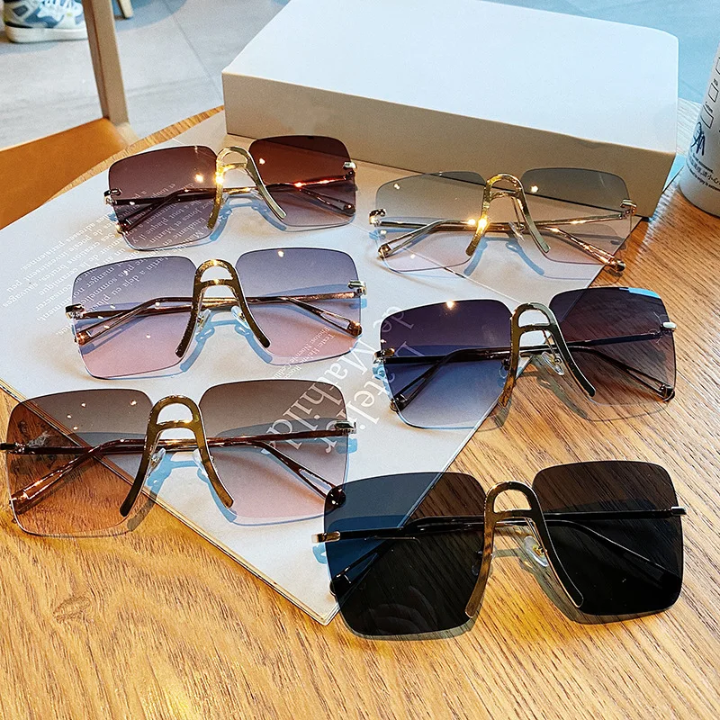 

2021 New Fashion Rimless Square Sunglasses For Women Vintage Alloy Gradient Black Brown Sun Glasses Female Brand Elegant Shades
