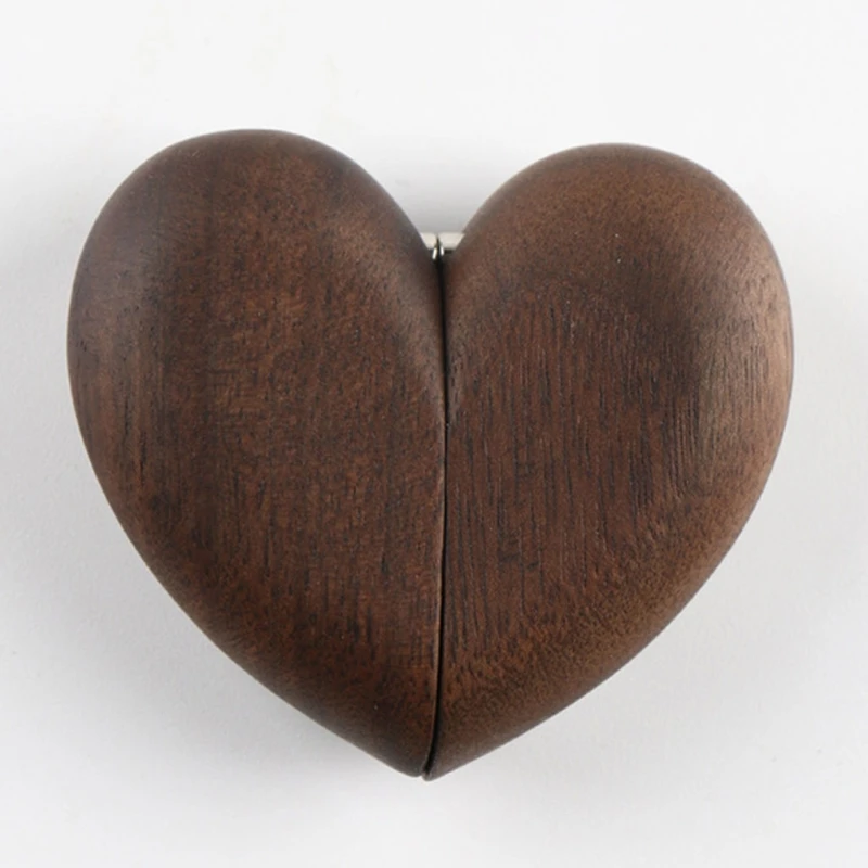 

Magnetic Rings Heart Wooden Box Case Heart Shaped Walnut Wood Ring Proposal Box R2LE