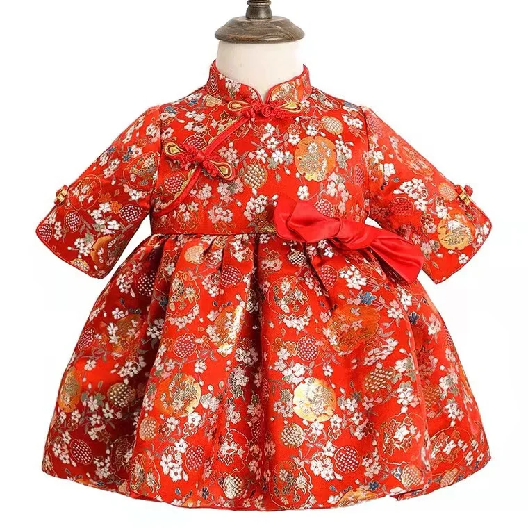 Детское платье принцессы с помпонами длинным рукавом