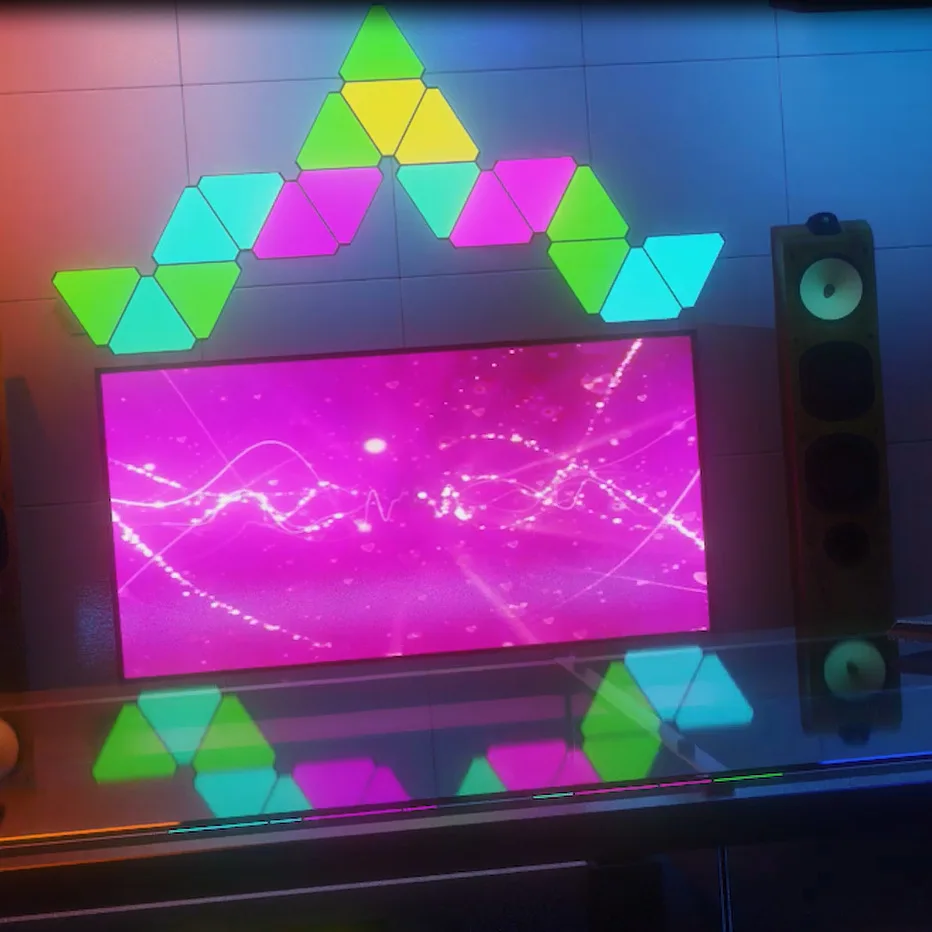 Разноцветный настенный светодиодный светильник RGB управление через приложение