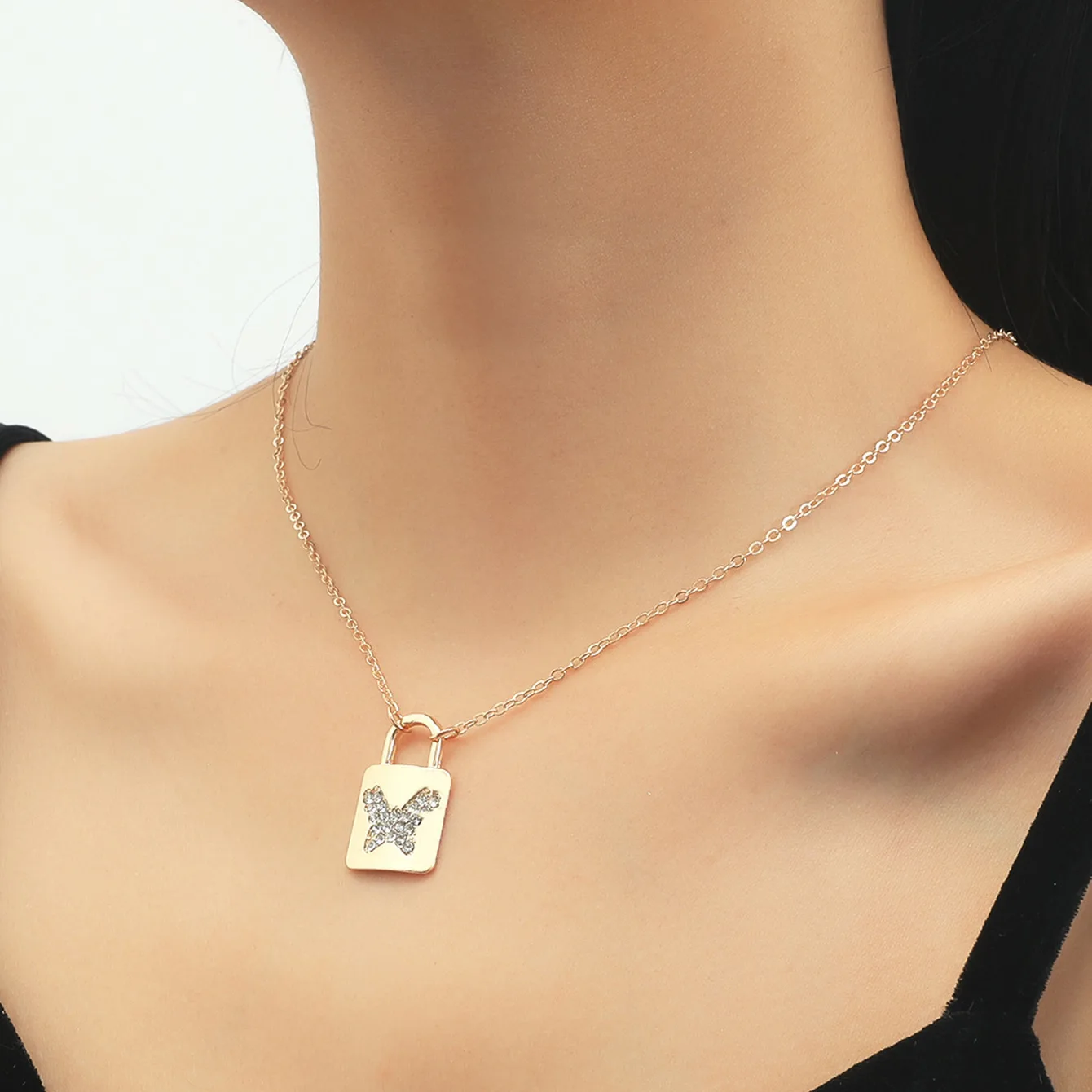 

New Personality Lock Pendant Necklace Fashion Ot Buckle Multilayer Necklace Engagement Wedding Charming Collares Mujer Gift