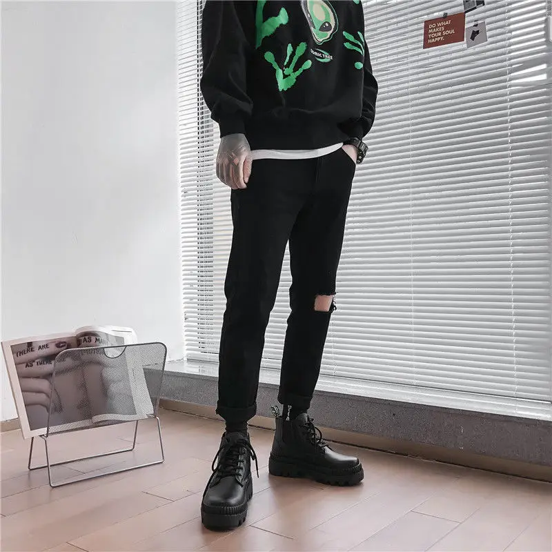 

Boots Men's Non-slip Waterproof 2020 Winter Men's Shoes High-top Tooling Platform Short Boots British All-match Army Boots Men
