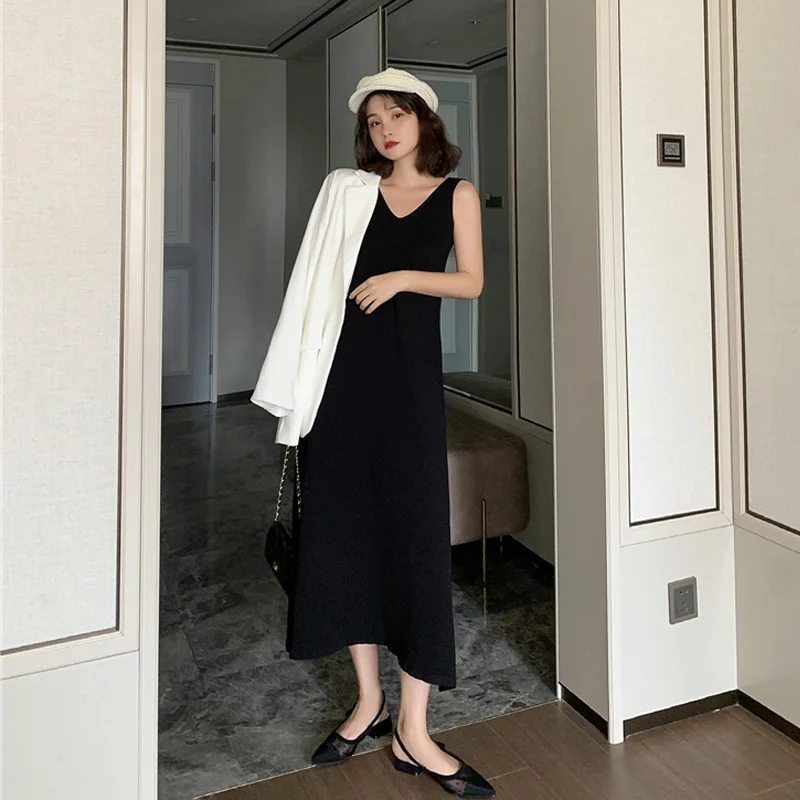 

Women V-neck Maxi Dress 2020 Autumn Vest Dresses Korean Fashion Sleeveless Knit Long Dress