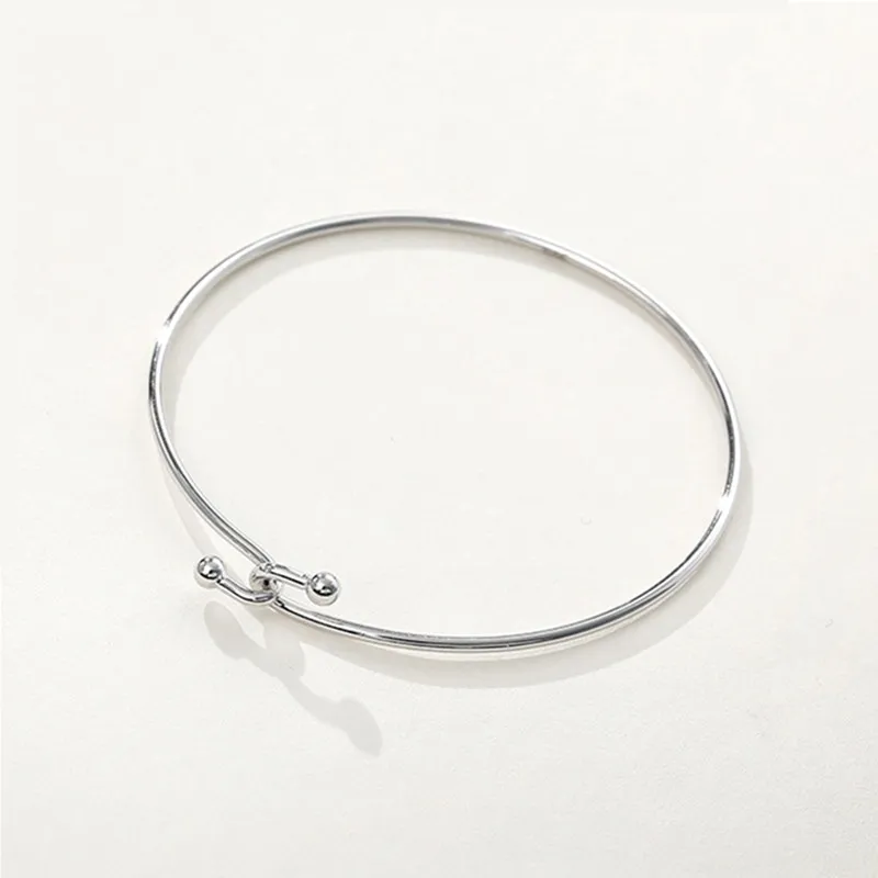 Женский минималистичный браслет из серебра 925 пробы с круглой чистой