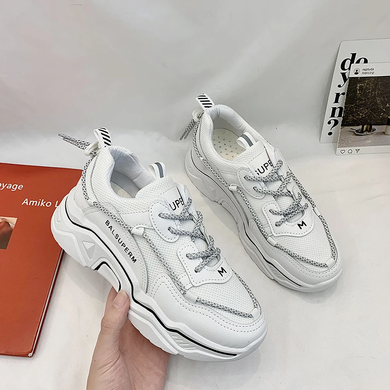 Женские кроссовки на массивной подошве Белые Повседневные сетчатые платформе