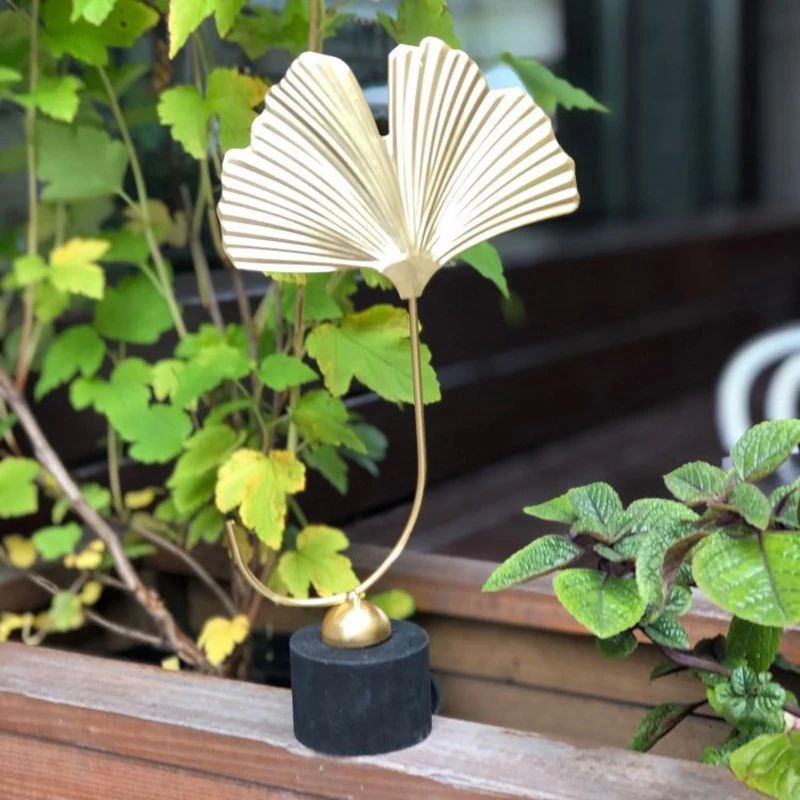 Iron Art Gingko Leaf Sculpture Gold Miniatures Home Desktop Ornament for Living Room Hotel Decoration | Дом и сад
