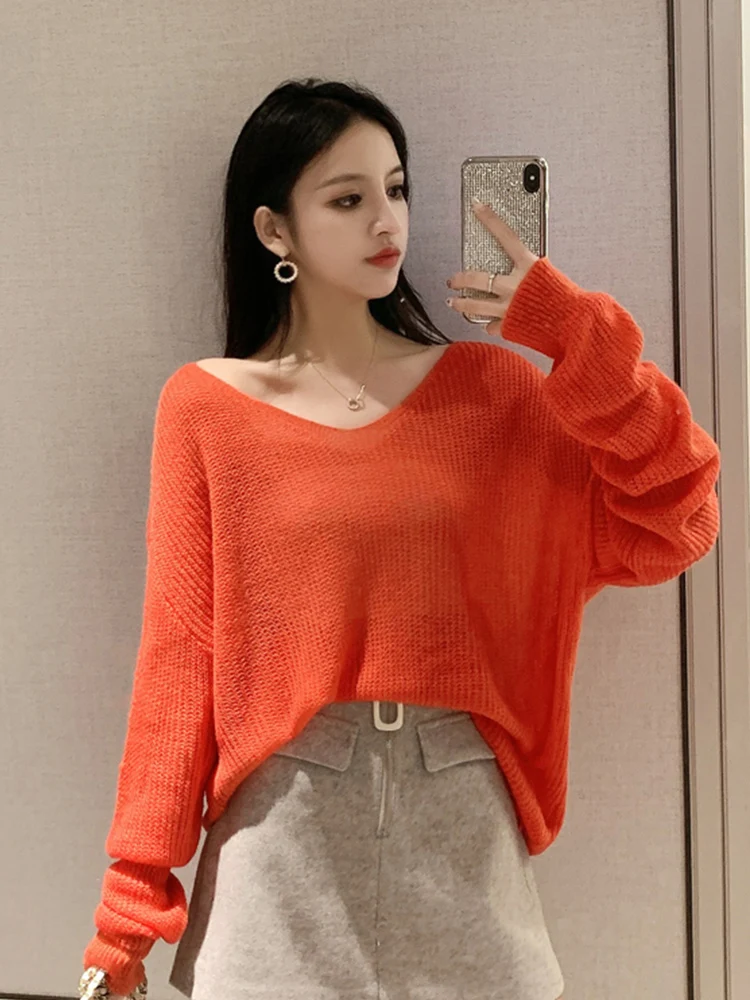 

Net Red V-Neck Long-Sleeved Sweater Women 2021 Spring and Autumn New Korean Version of Loose Bf Lazy Wind Hollow Base Sweater