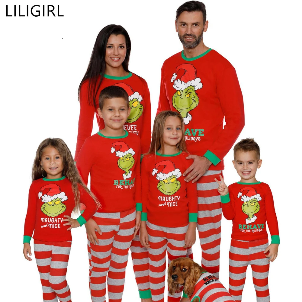 

2021 Family Matching Sleepwear Clothes Mother Father Kids Cartoon Print Pajamas Christmas Mom and Me Warm Nightwear Clothing
