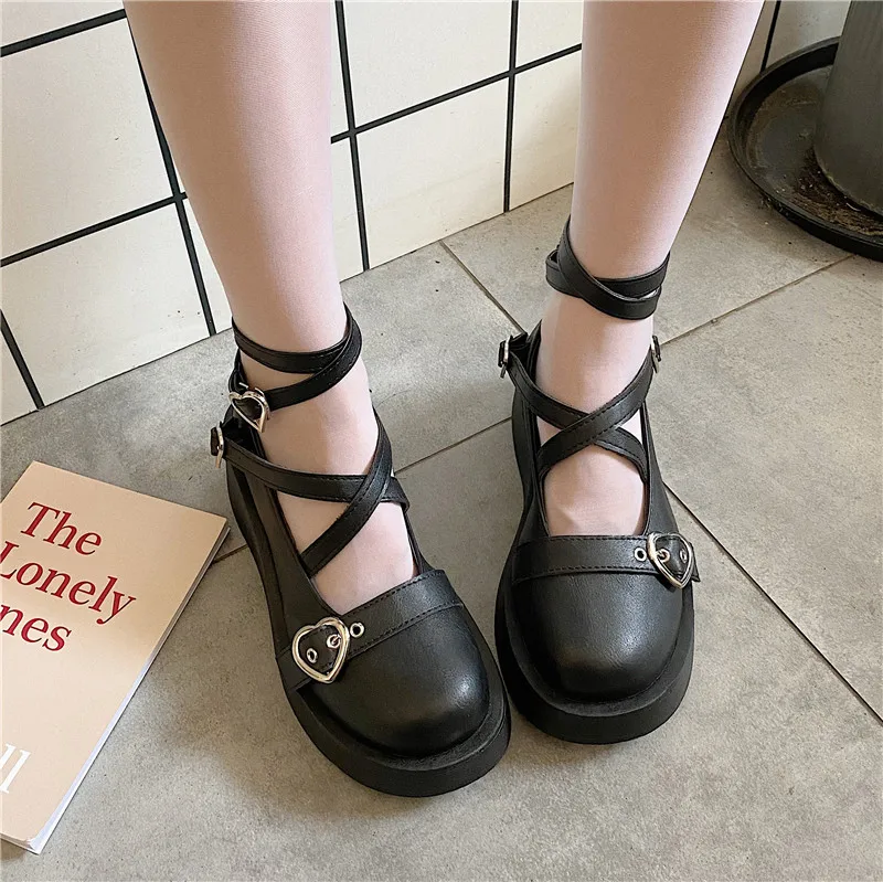 

Туфли женские на толстом каблуке, милая обувь в Стиле Лолита, на платформе, с круглым носком, с перекрестными завязками, обувь для косплея, Мэри Джейн, с пряжкой в форме сердца