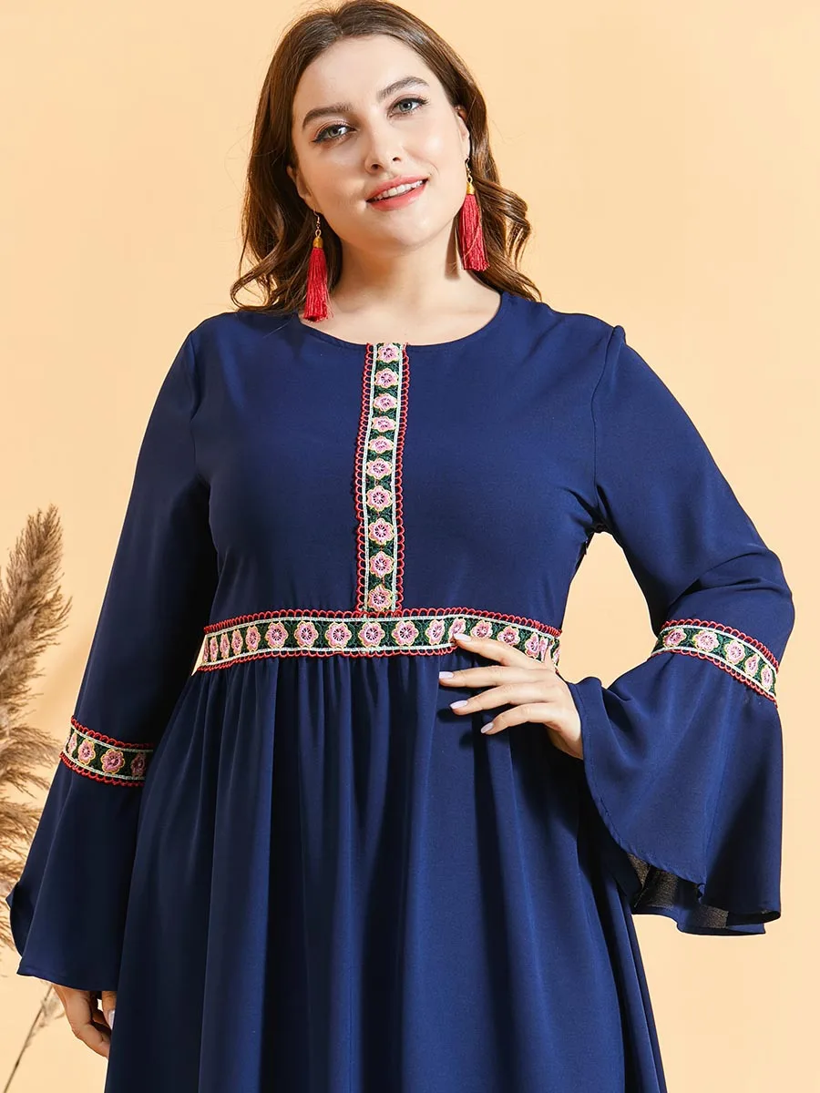 

Ethnic Embroidery Dress Flare Sleeve Muslim Abaya Bohemia African Dashiki Vestidos Kimono Long Robe Ramadan Eid Arab Islamic