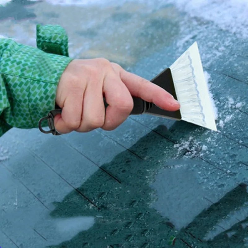 

On-board snow removal shovel with rubber cover for ice scraping snow removal plastic snow shovel transparent anti-scraping
