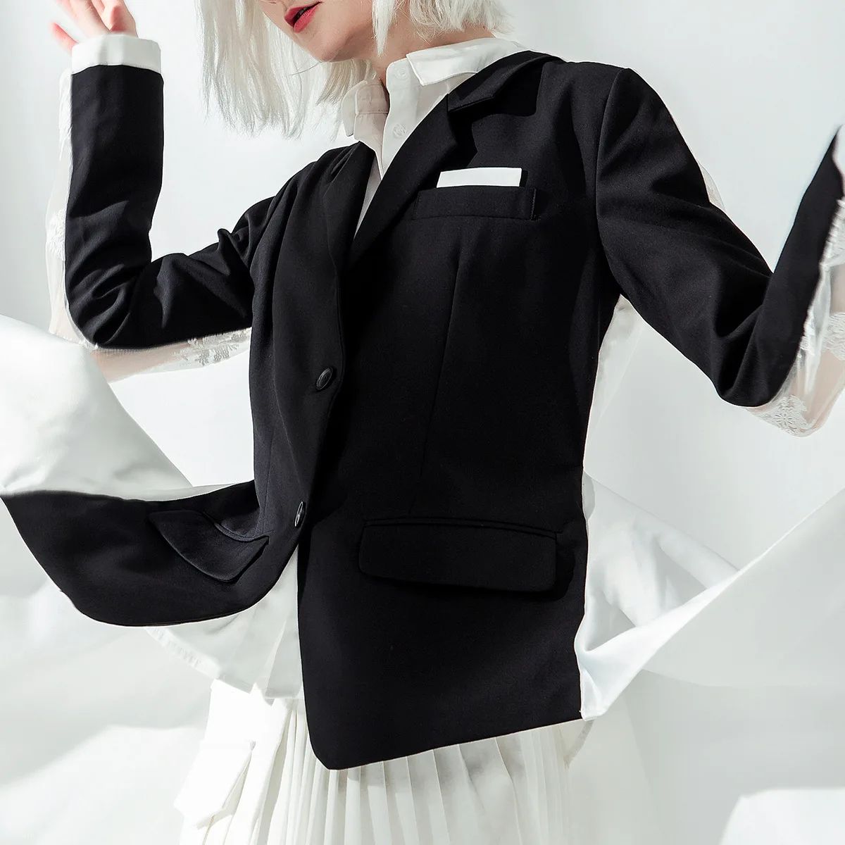 

Black White Lace Coat Spring Niche Design Asymmetrical Fake Two-piece Shirt Lace Stitched Suit Jacket Blazer Women