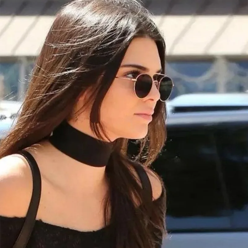 Ожерелье Чокеры с круглыми и черными бархатными воротниками ожерелье на заказ