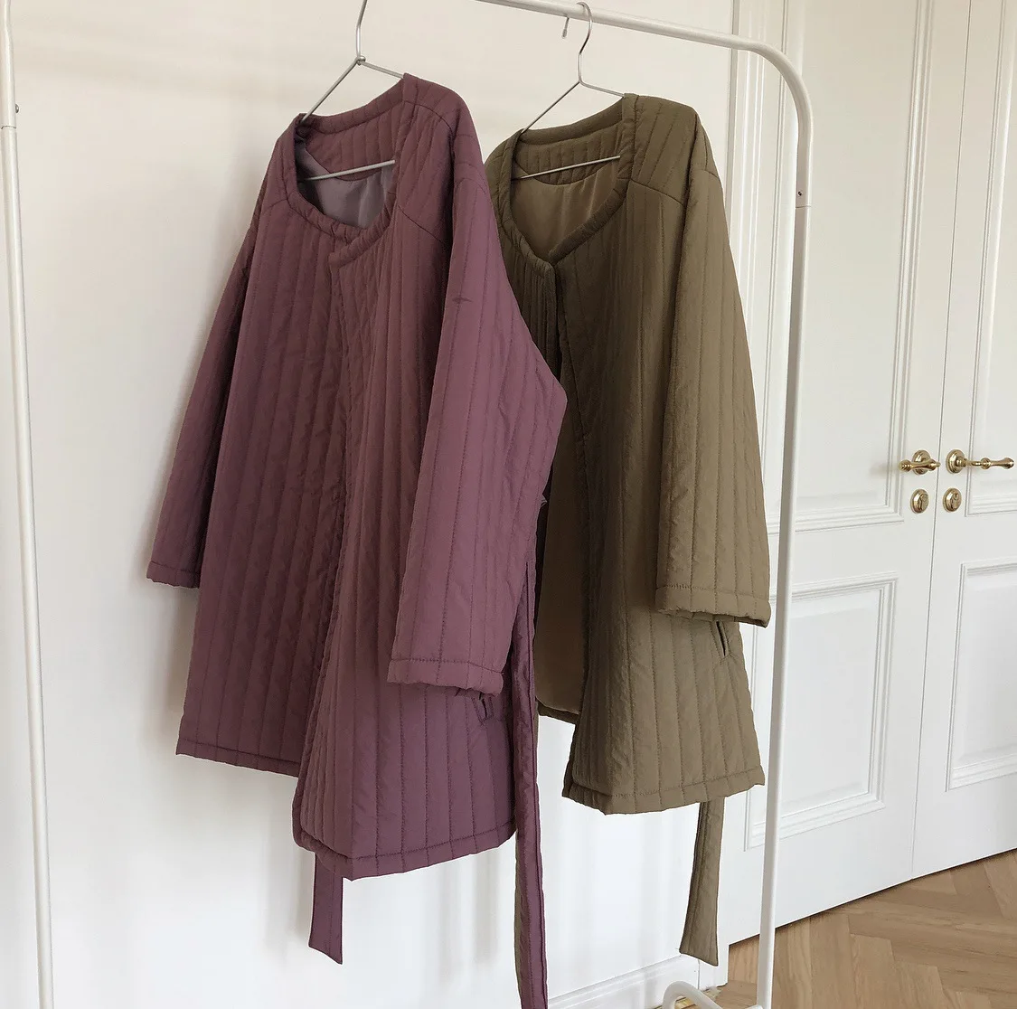 

2021 Spring Winter New Korean Niche Design Round Neck Cotton-padded Jacket Loose Warm Long Sleeve Coat For Women C698