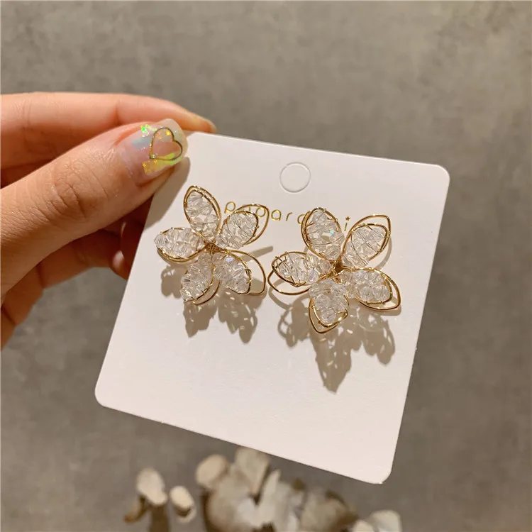 

2021 New Luxury Crystal Hollow Flower Stud Earrings For Women Girl Jewelry Korea Super Fairy Petals Elegant Oorbellen Bijoux