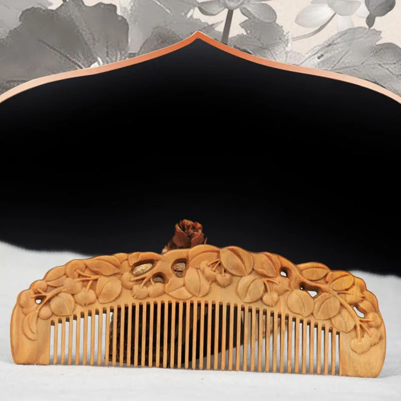 

Natural Green Sandalwood Comb Engraved Peach Wood Healthy Massage Anti-Static Comb Hair Care Tool Beauty Accessories