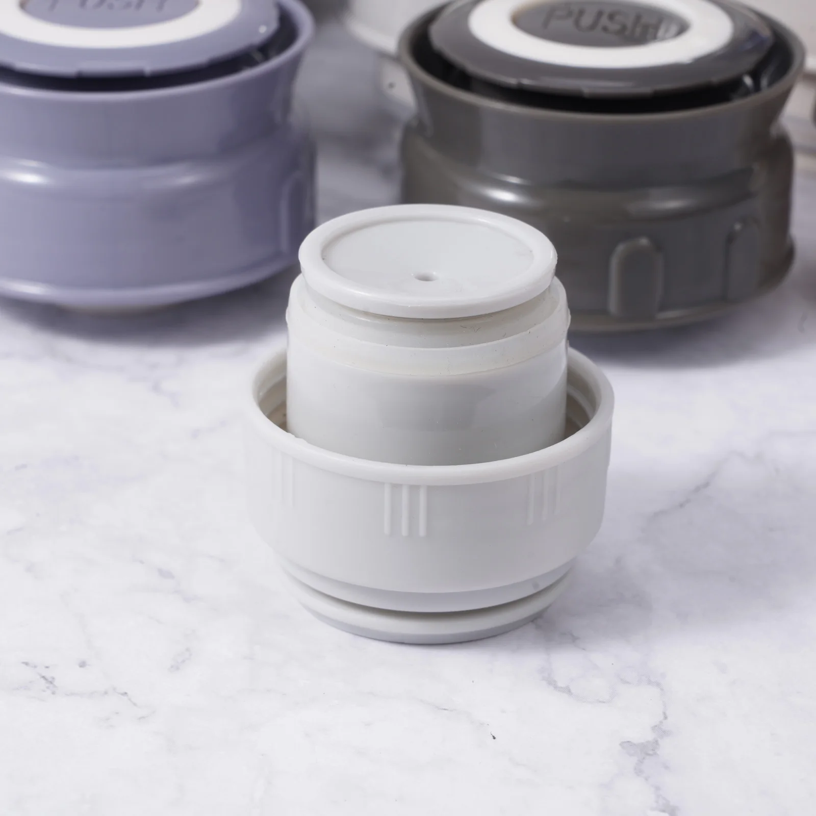 Пуля с чашечками и фляга крышкой запечатывания кружка фиксаторы уход за кожей