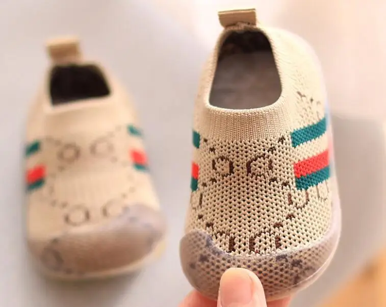 

Детская обувь для малышей, обувь для первых шагов, модель 2021 года, повседневная сетчатая обувь для младенцев, Удобная нескользящая обувь с м...