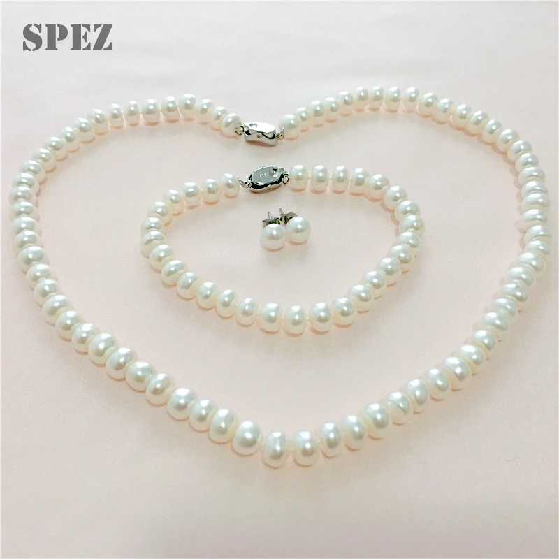 Женский ювелирный комплект из колье браслета и серег гвоздиков серебра 925 пробы с