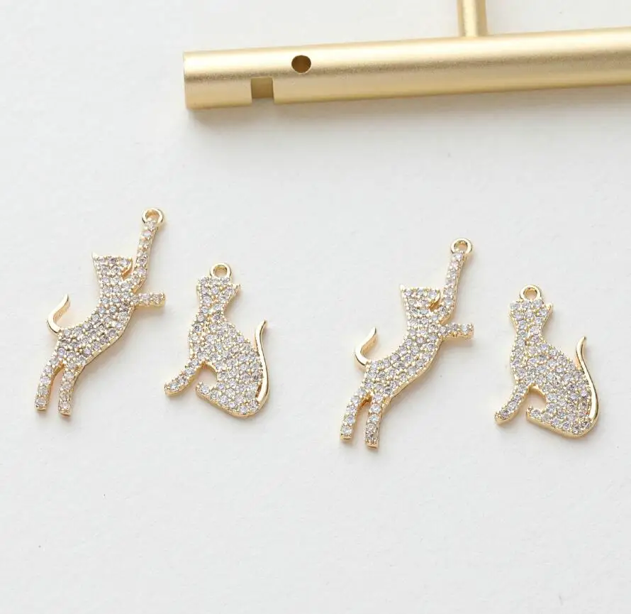 

2pcs 14K Gold-Plated Copper Inlaid Zircon Cat Pendant DIY Ear Stud Bracelet Line Material Accessories