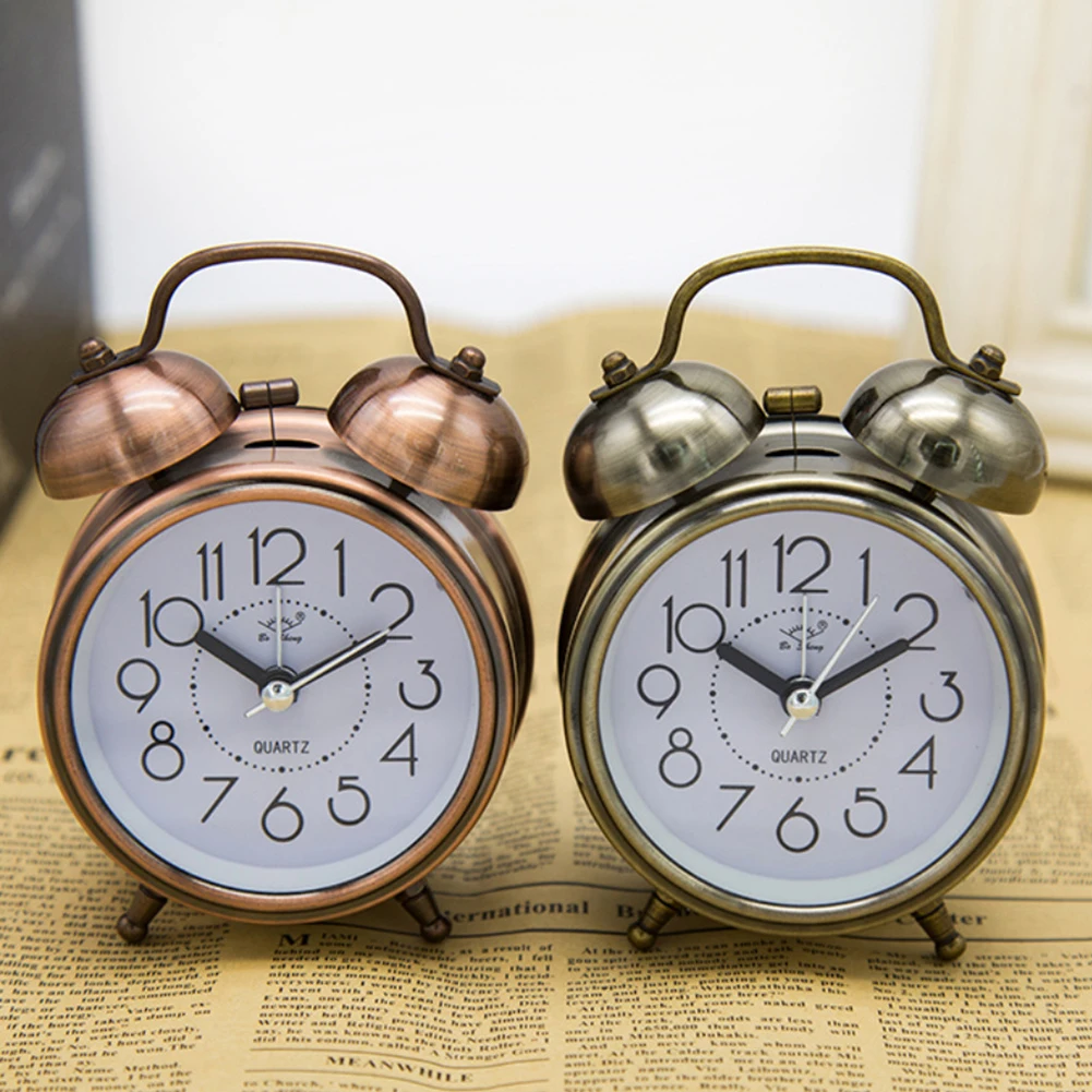 

Retro Mini Metal Round Alarm Clock Desk Table Electronic Digital Clock Bedroom Living Room Alarm Clock Creative Home Decoration