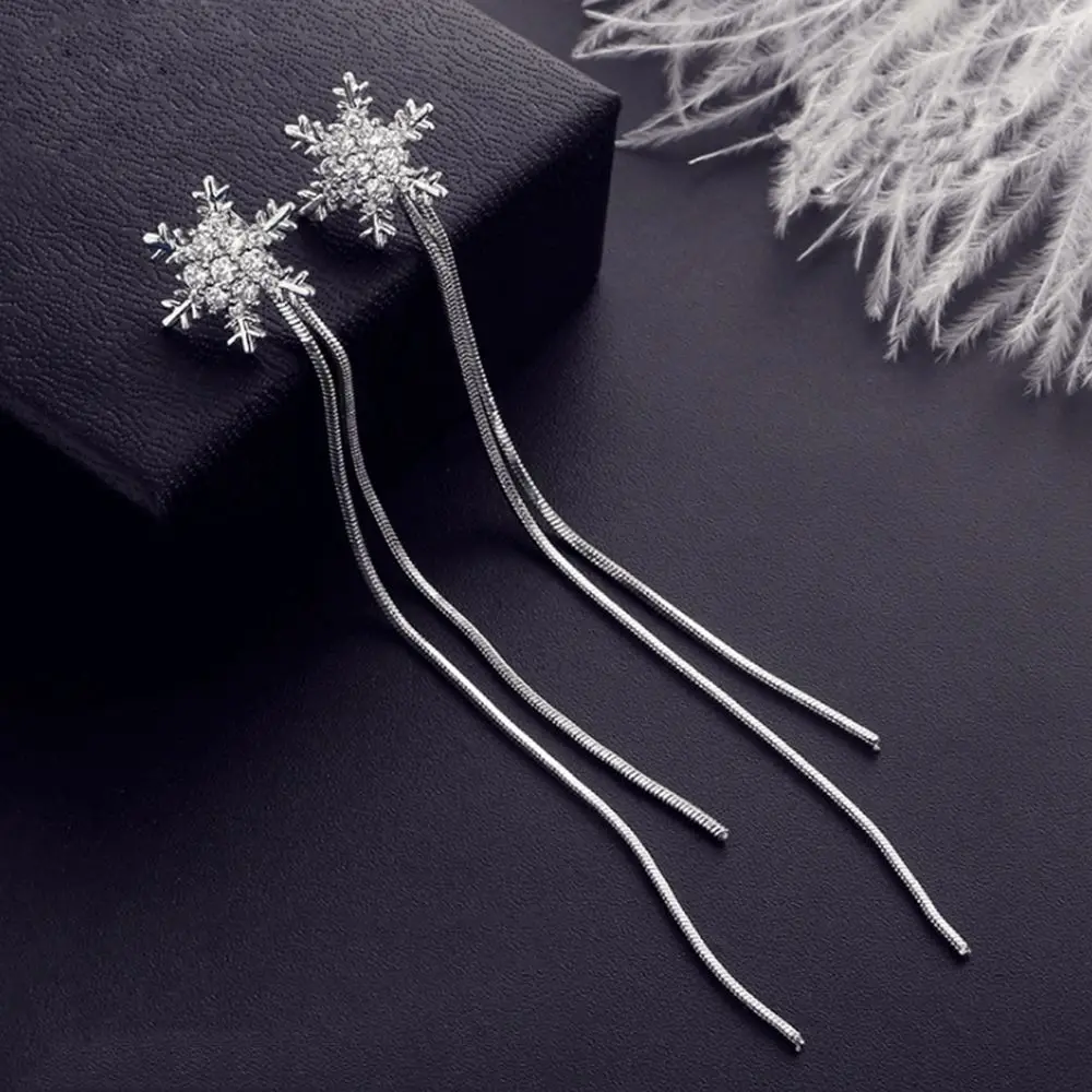 

1 пара модных серебряных цветов, рождественские серьги-гвоздики в виде снежинок, длинные Подвески Стразы, декоративные серьги в виде снежин...