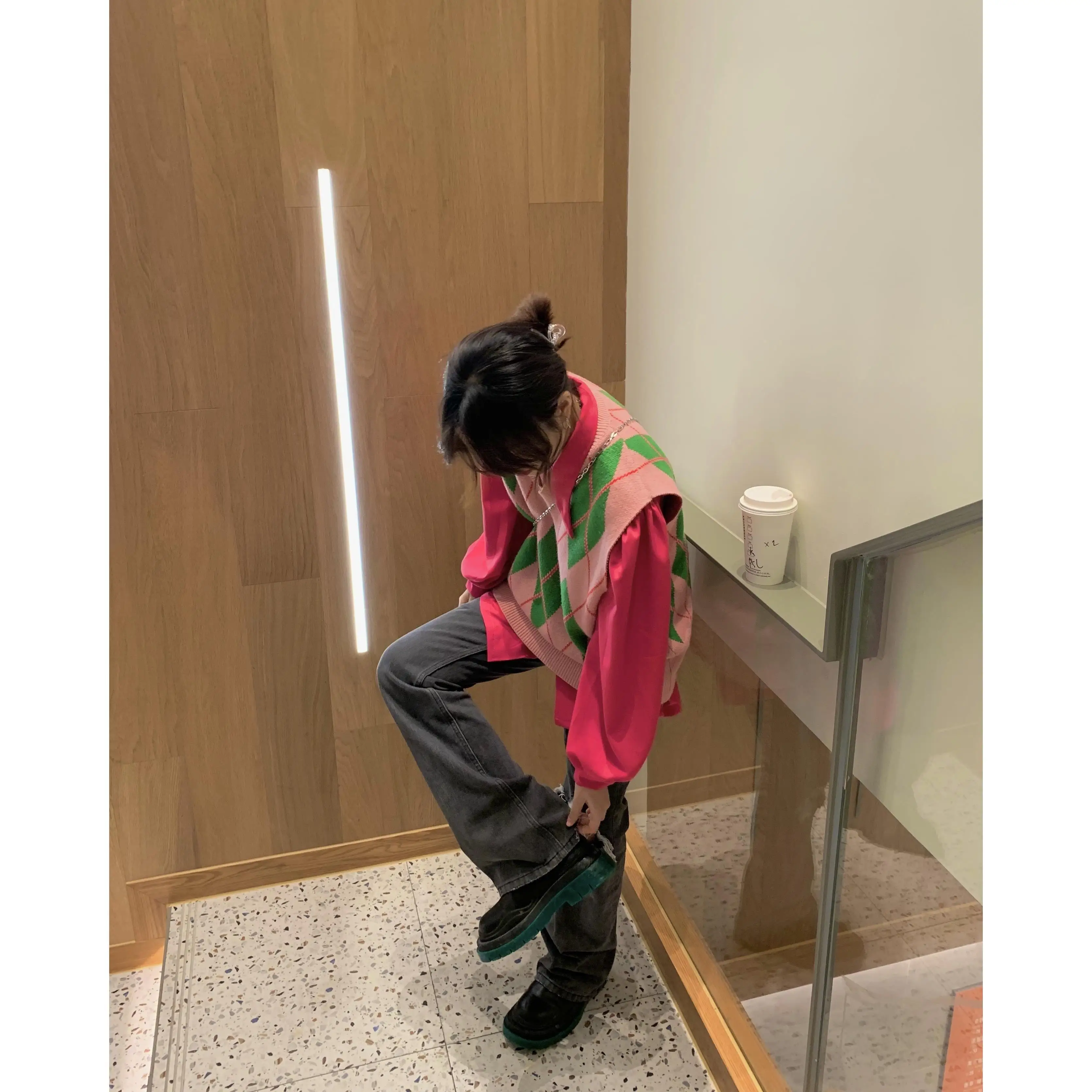 

Set retro color matching knitted sweater vest 2020 autumn new women's versatile shirt two piece set