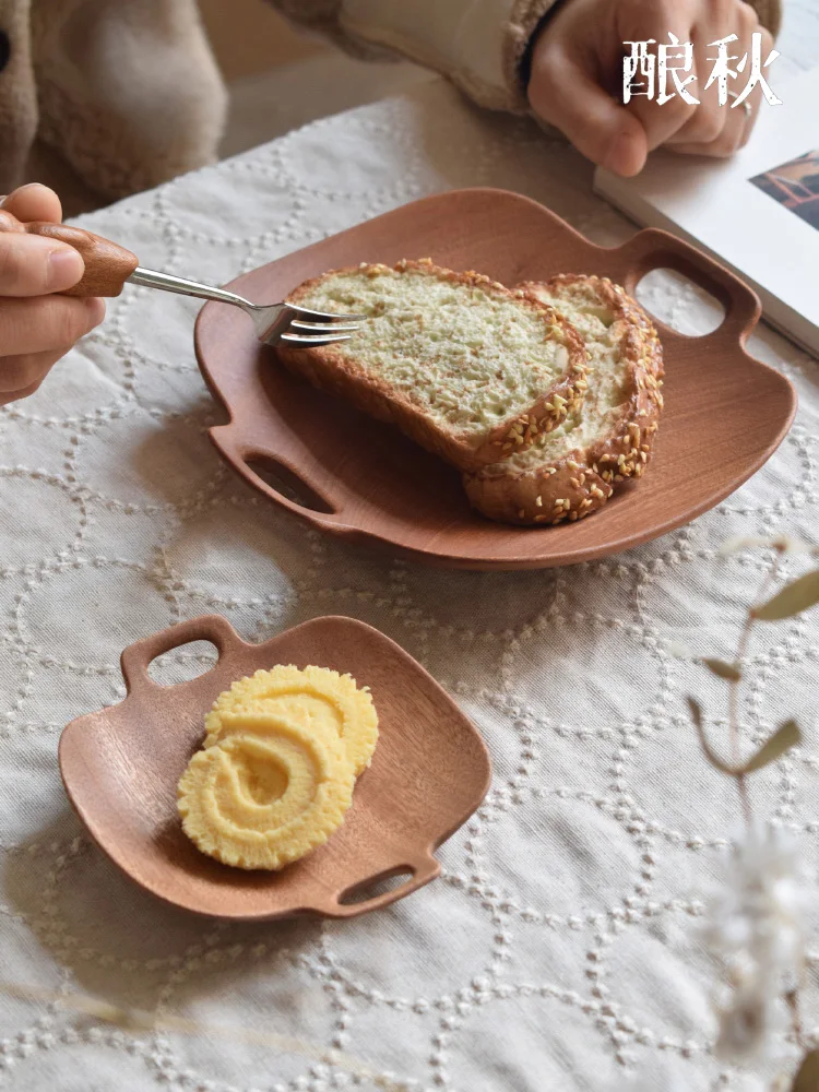 

Пивоваренная Осенняя японская домашняя деревянная тарелка meow type X, обеденная тарелка из массива дерева, маленькая свежая Скандинавская тар...