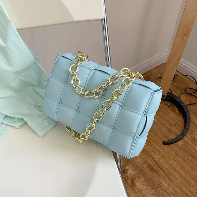 Женские плетеные сумки-конверты через плечо для женщин 2021 кожаные