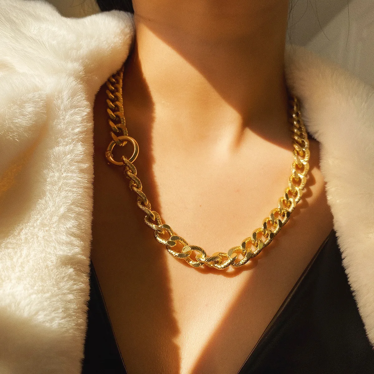 Женское круглое ожерелье с подвеской в стиле бохо винтажное цветком богемном