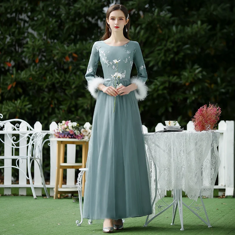 Трапециевидные бордовые платья для подружки невесты с вышивкой из тюля